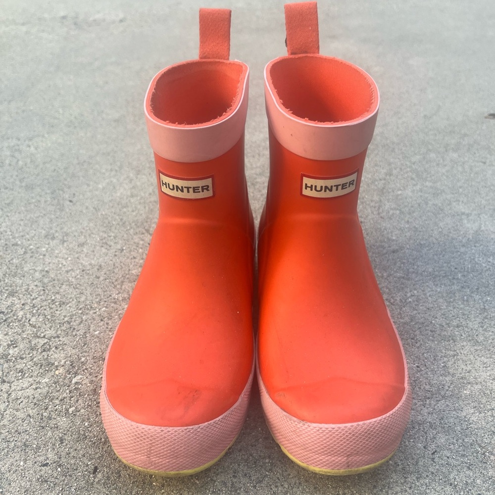 Hunter Kids Boots in Orange and Pink